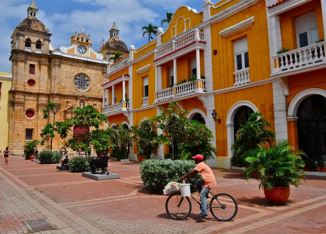 Descubre la Ciudad Amurallada de Cartagena: Joya del Caribe